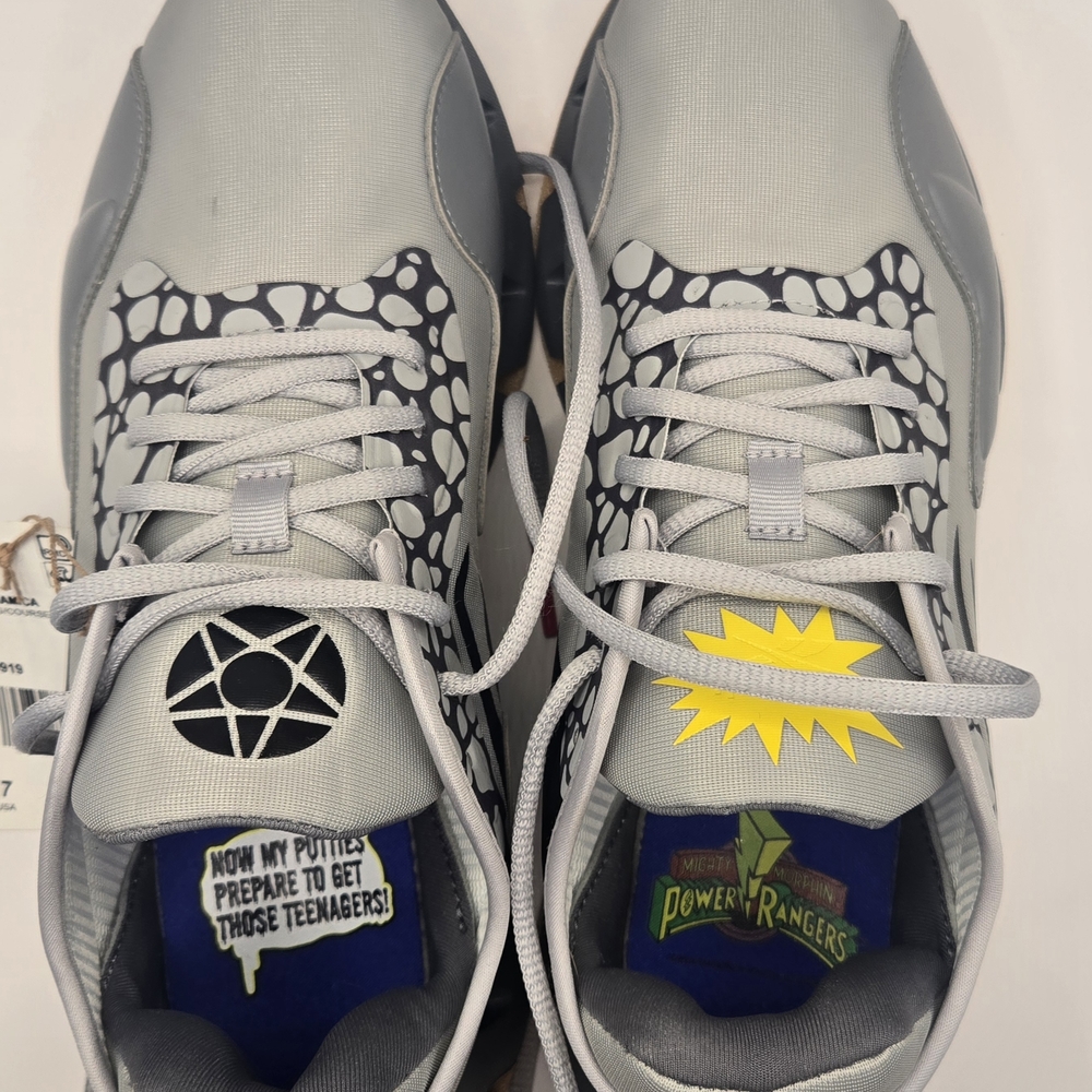 NWT Reebok Zig Dynamica Power Ranger Sneakers Size 7